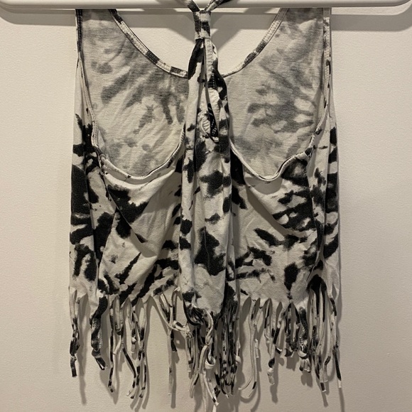 Black and Grey Fray Top - Picture 2 of 4